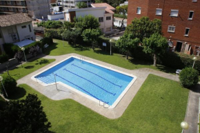 AT074 Con piscina, airco y aparcamiento, muy cerca de la playa